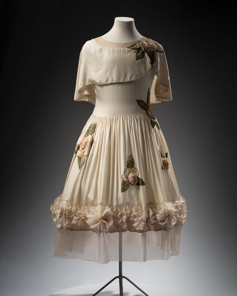 Robe de Style Jeanne Lanvin 360