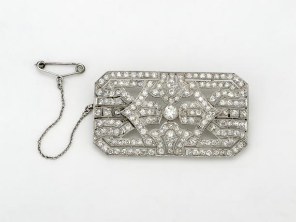 broche
