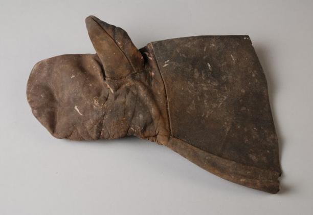 Want of kaphandschoen van leer, werkkleding distilleerderij