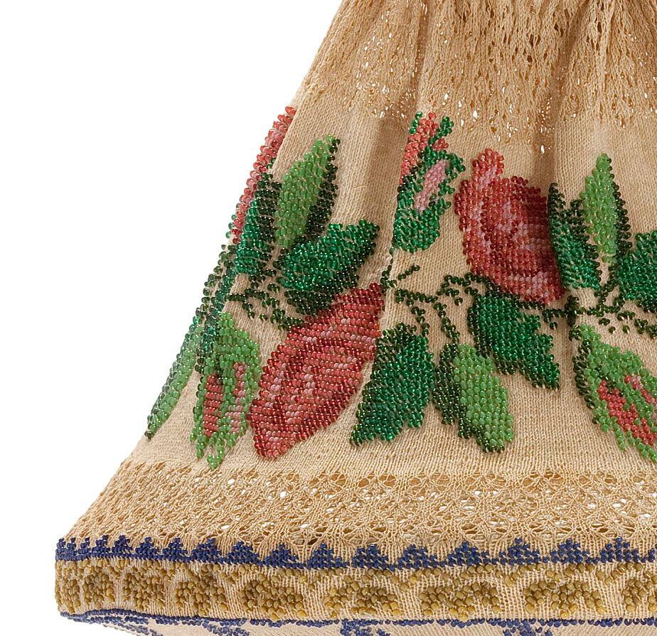 Detail van een gebreide katoenen reticule met kralen, ca.1820, Duitsland, Tassenmuseum.
