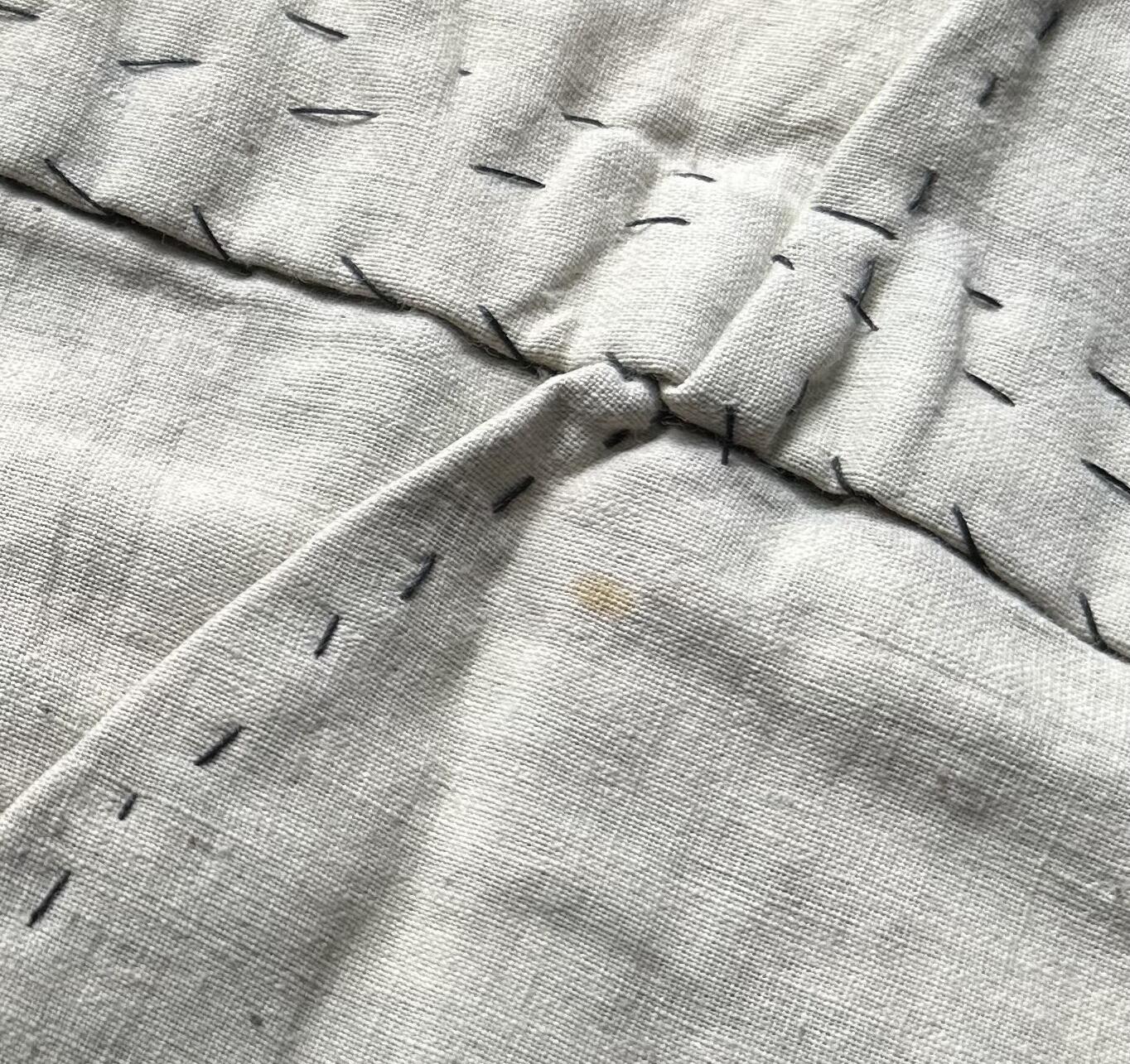 Detail van kraplap afbeelding bij de letter O.