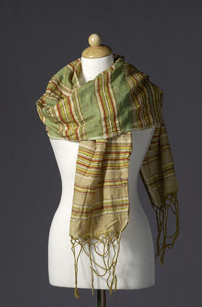 Shawl gedragen door Gertrud Leistikow