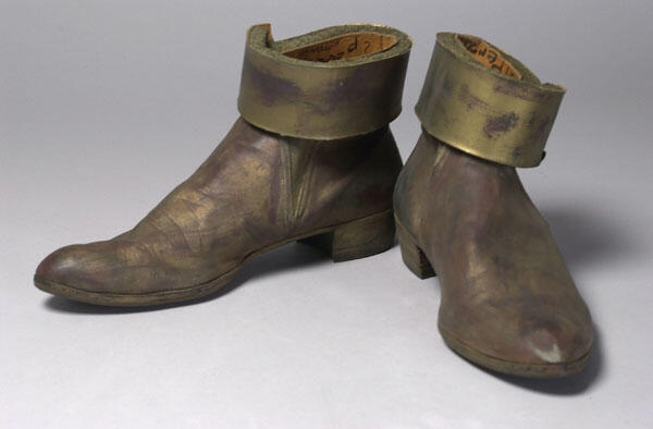 Schoenen gedragen door Dolf de Vries als Xerxes in de Perzen (Aischylos)