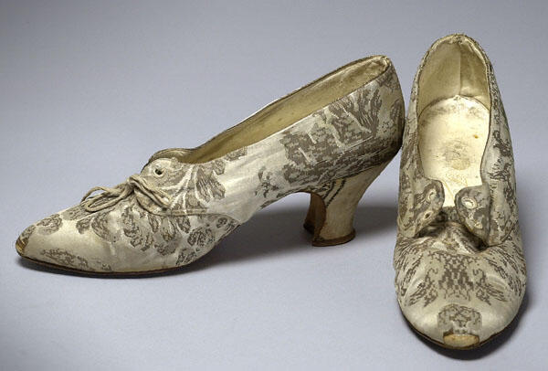Schoenen gedragen door mevr.Th. mann-Bouwmeester in Marguerite Gautier