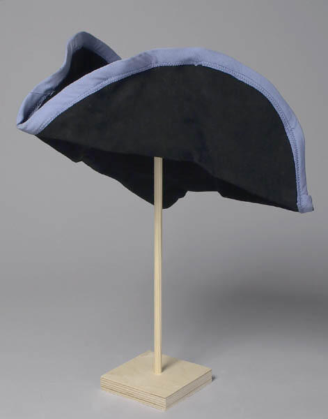 Hoed gedragen door R. Stuyf in De Driekante Steek (El Sombrero de tres Picos) (Manuel de Falla)