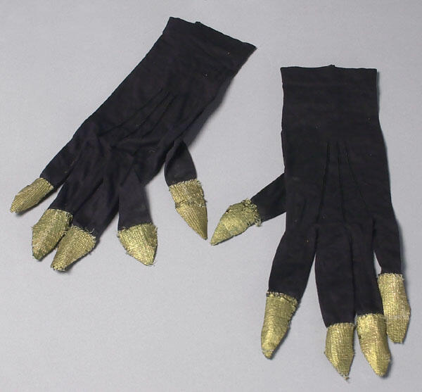 Handschoenen gedragen door Gertrud Leistikow in Goldene Maske (Russisch Volkslied)