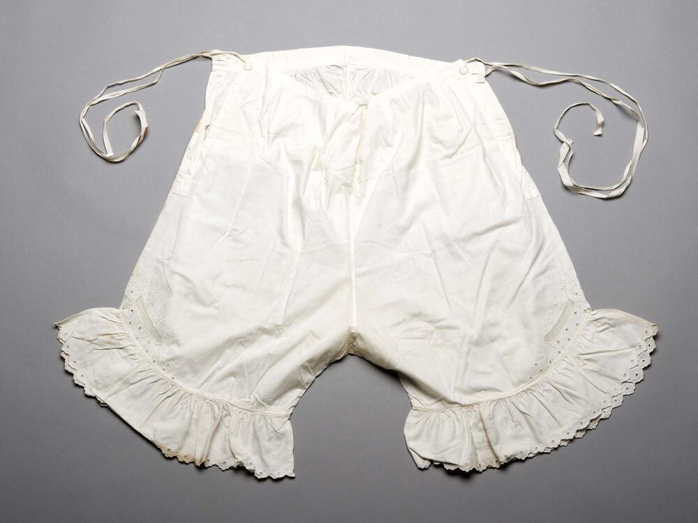 Onderbroek met puntmotief