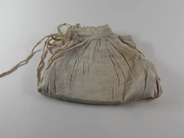 Vondelingenkleding: onderbroek