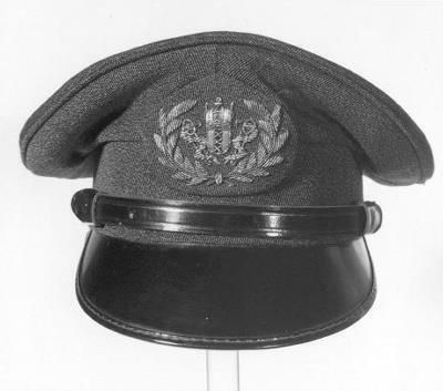 Uniformpet chauffeur-ziekendrager G.G. en G.D.