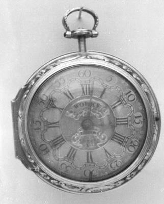 Horloge met 1 overkast