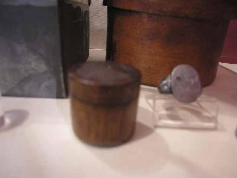 IJzeren ring, vervaardigd uit de resten van kanonneerboot nr. 2
