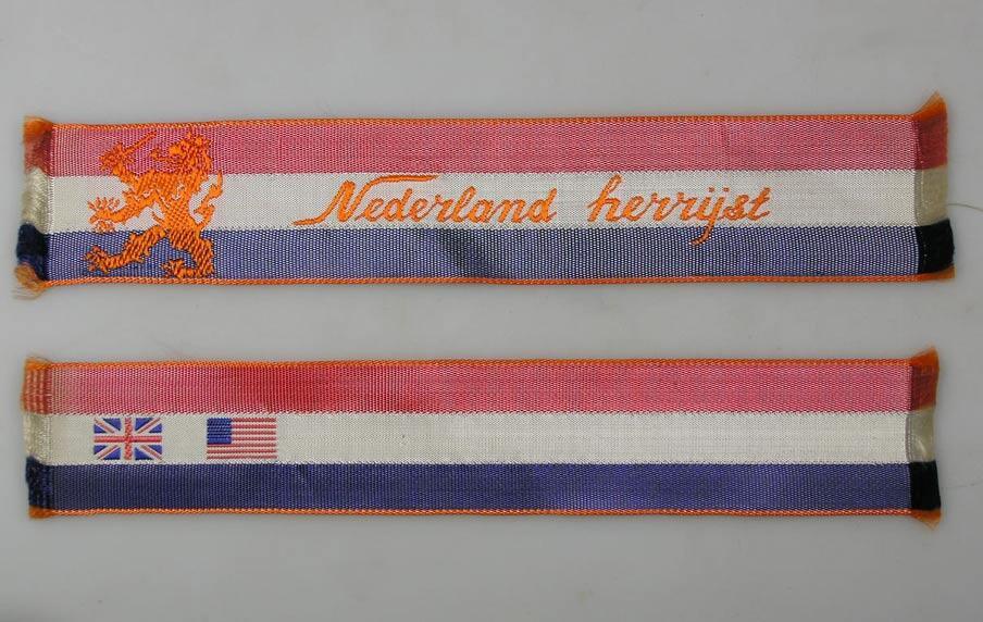 Twee linten 'Nederland herrijst'