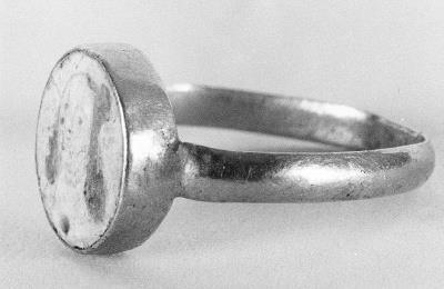 Ring met portretminiatuur
