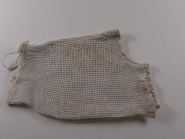 Vondelingenkleding: onderbroek