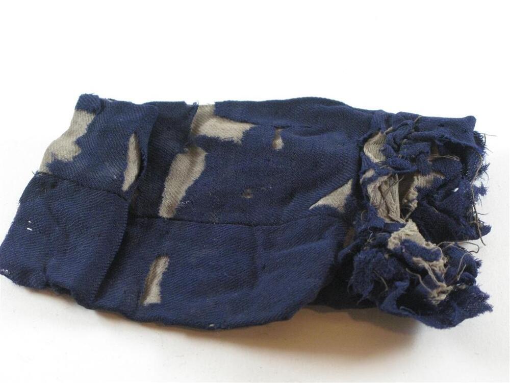 Vondelingenkleding: stukje mouw