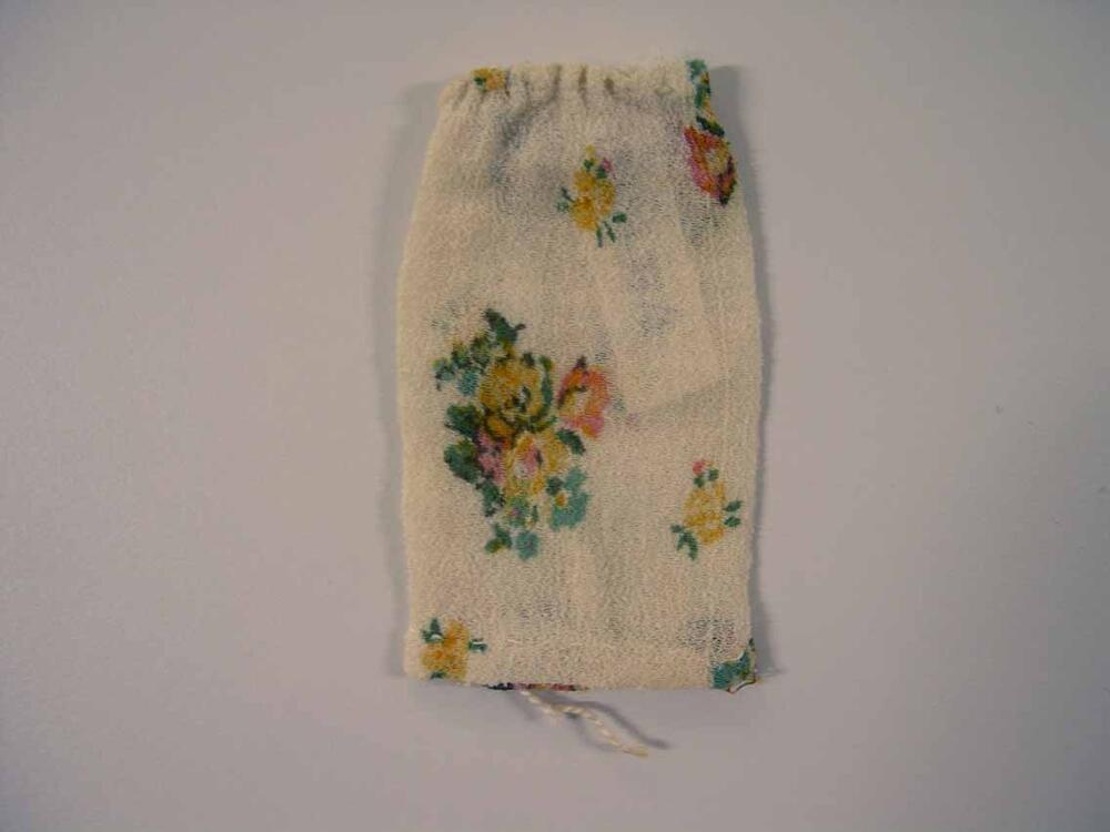 Kleding van popjes uit poppenhuis (rokje)