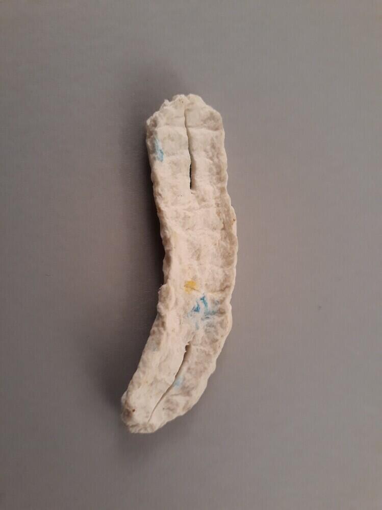 Broche van papier-maché