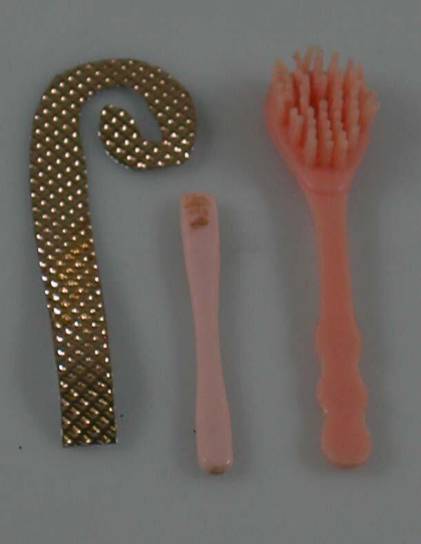 Drie attributen (van Barbiepop)