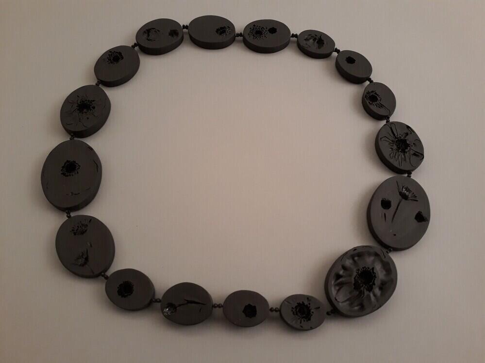 Collier  (rouwsieraad)