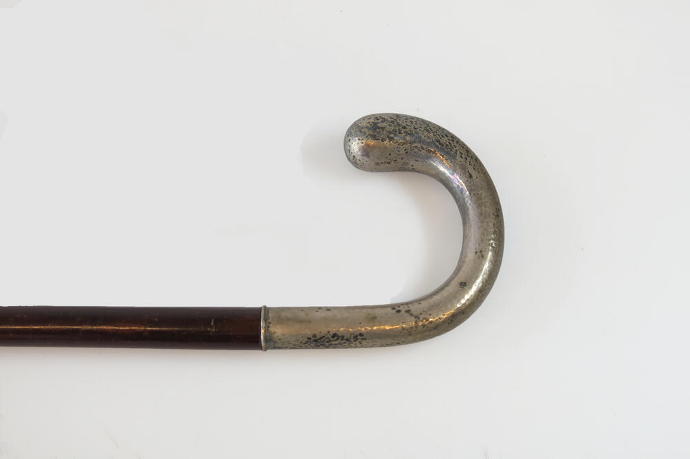 Wandelstok met zilveren handvat