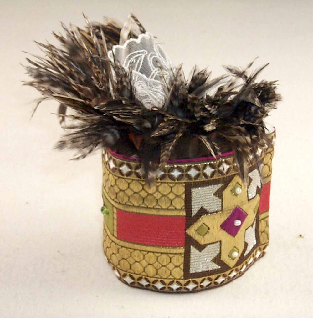 Armsieraad/manchet 'Isadora' (uit serie: 'Eclectische sieraden')