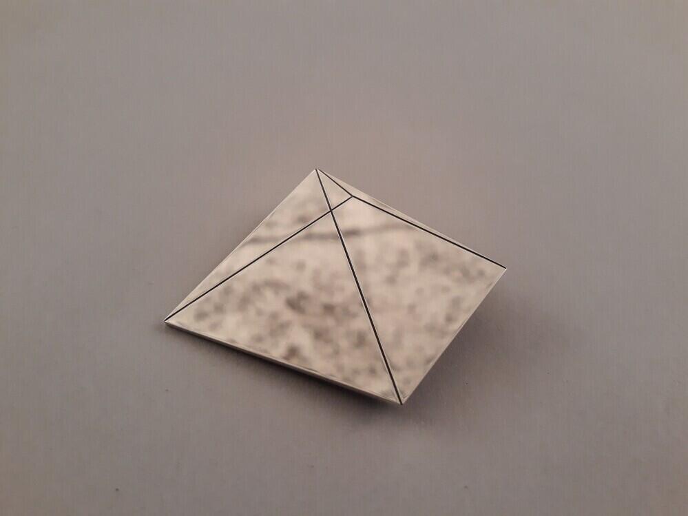 Zilveren broche