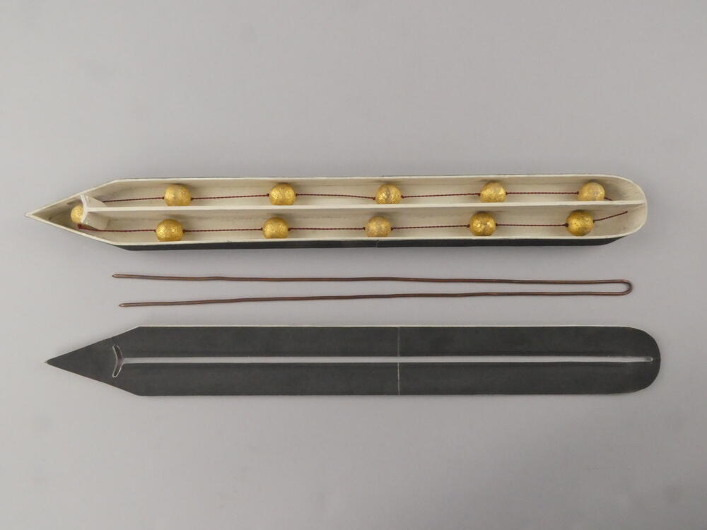 Lodenbalcollier in doos
