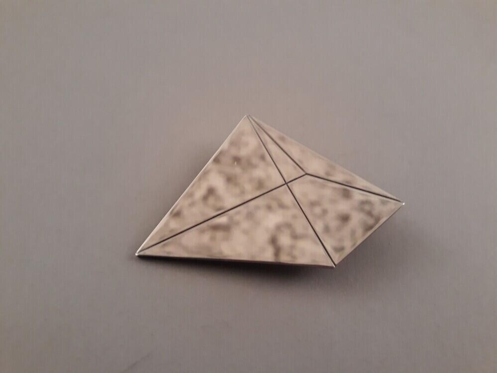 Zilveren broche