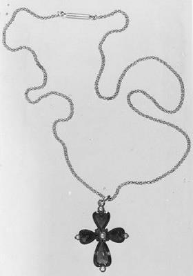 Kruisje aan ketting