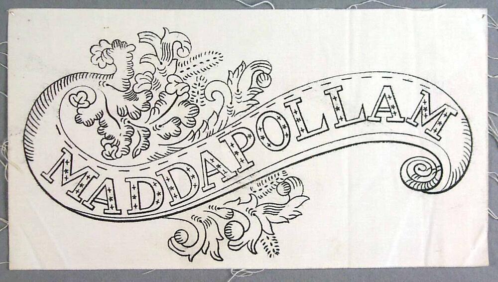Embleem met banier met tekst 'Maddapollam'