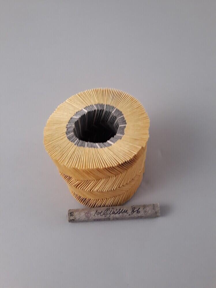 Armband van gevouwen papier