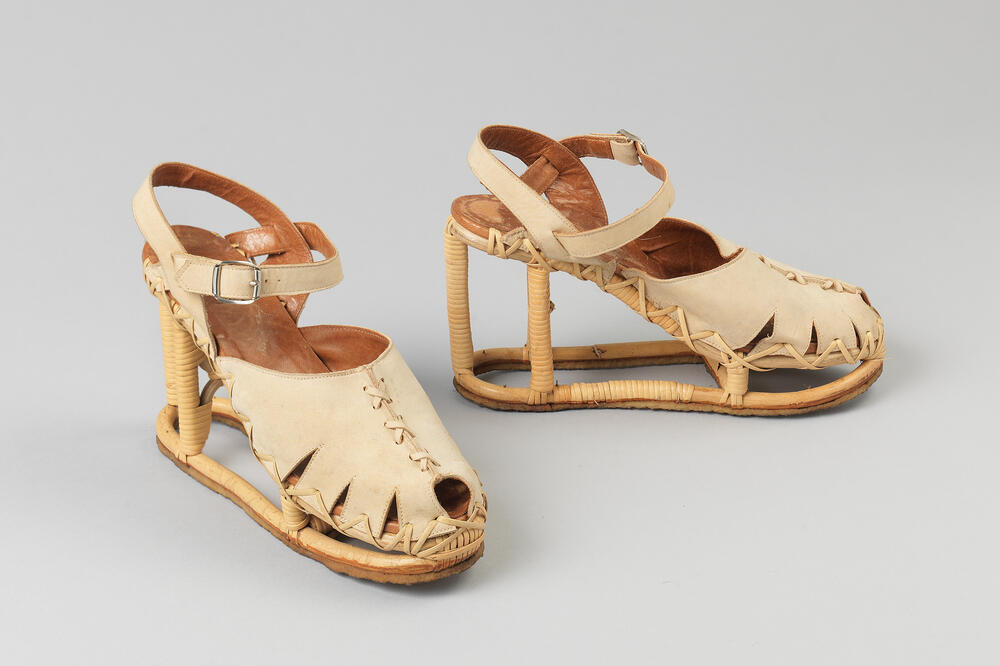 Rotan schoen(rechts)