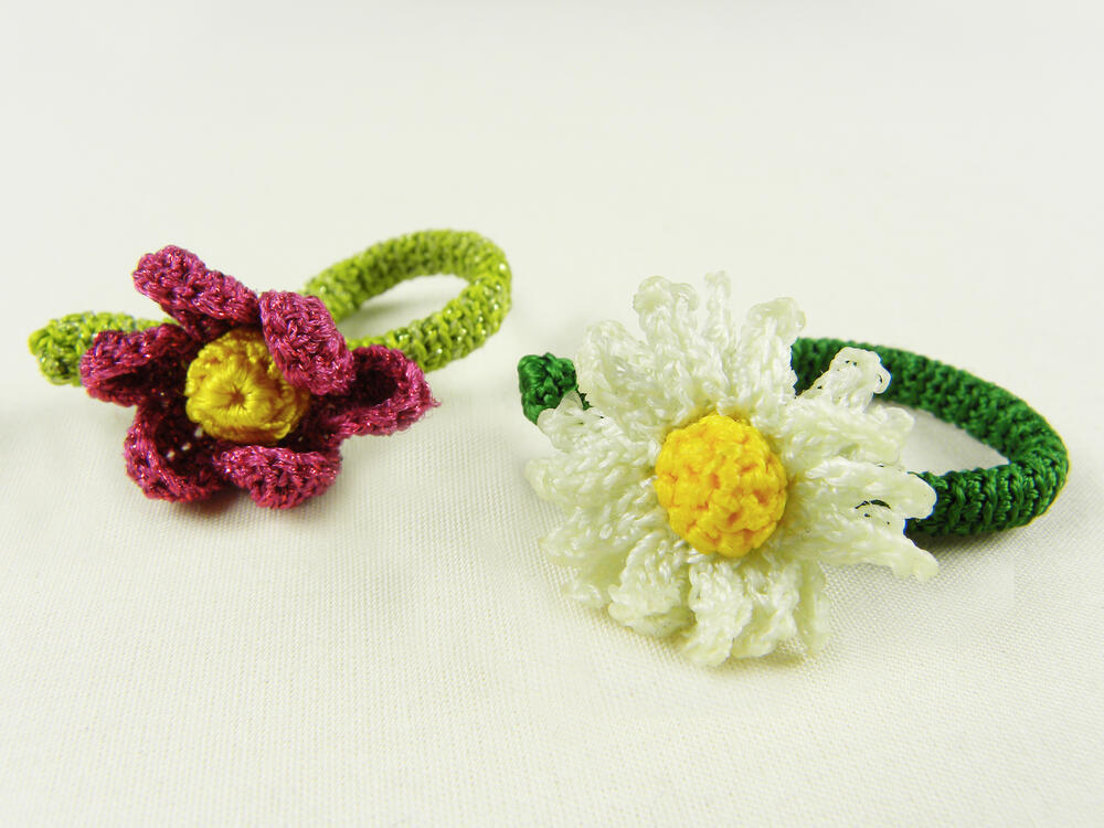 'Bloemring' (Flower Ring) en 'Madeliefje Ring' (Daisy Ring)