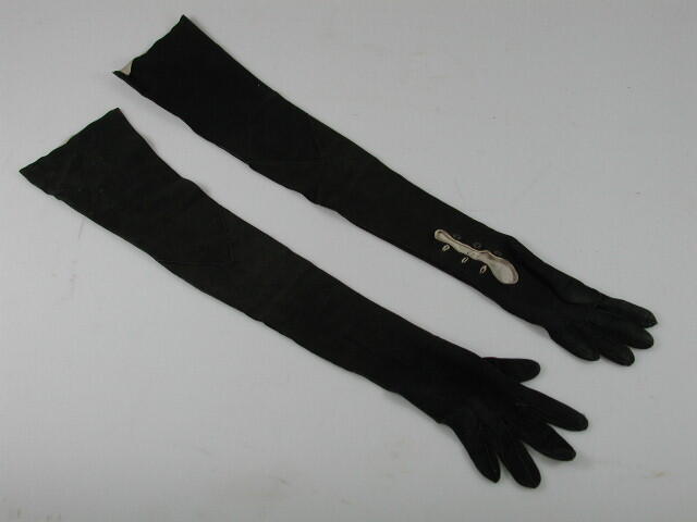 Paar avondhandschoenen
