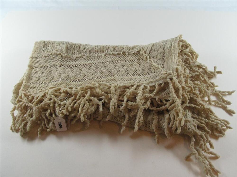 Vondelingenkleding: omslagdoek