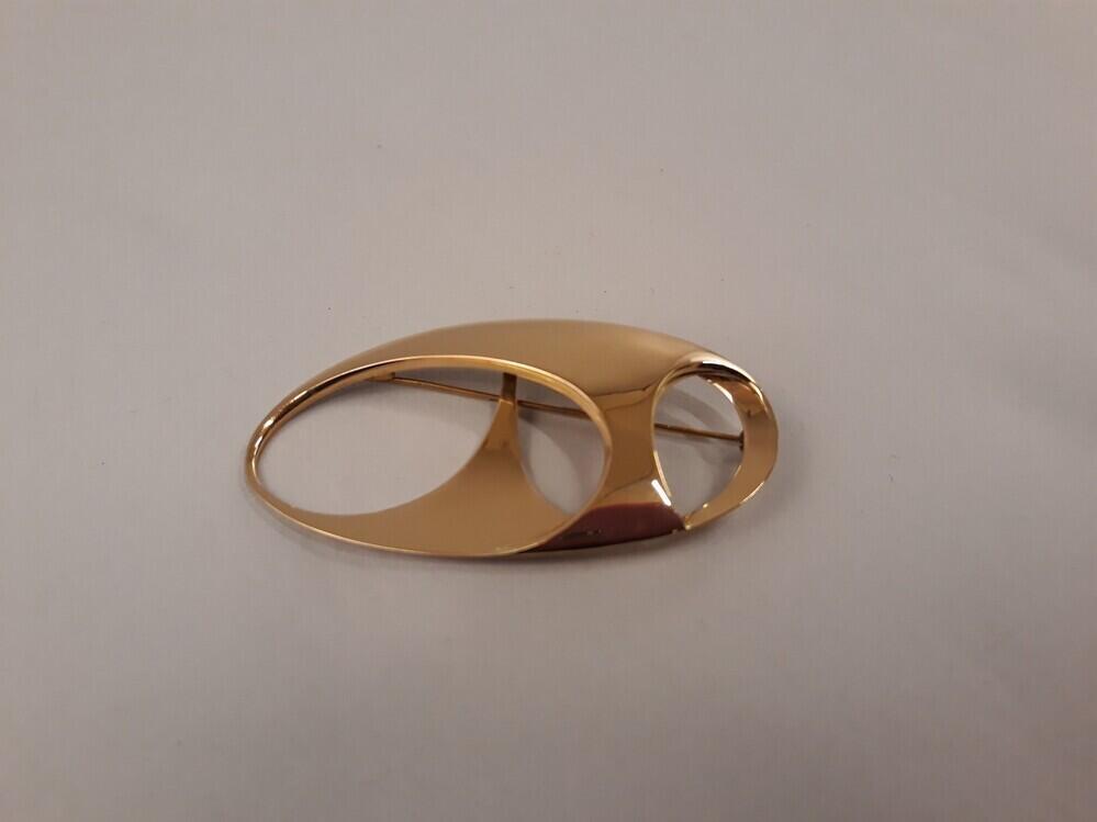 Broche