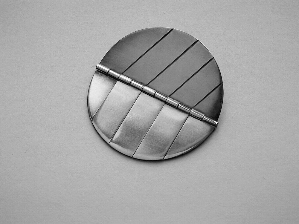 Broche