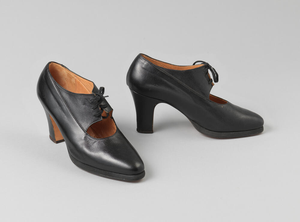 Paar damesschoenen