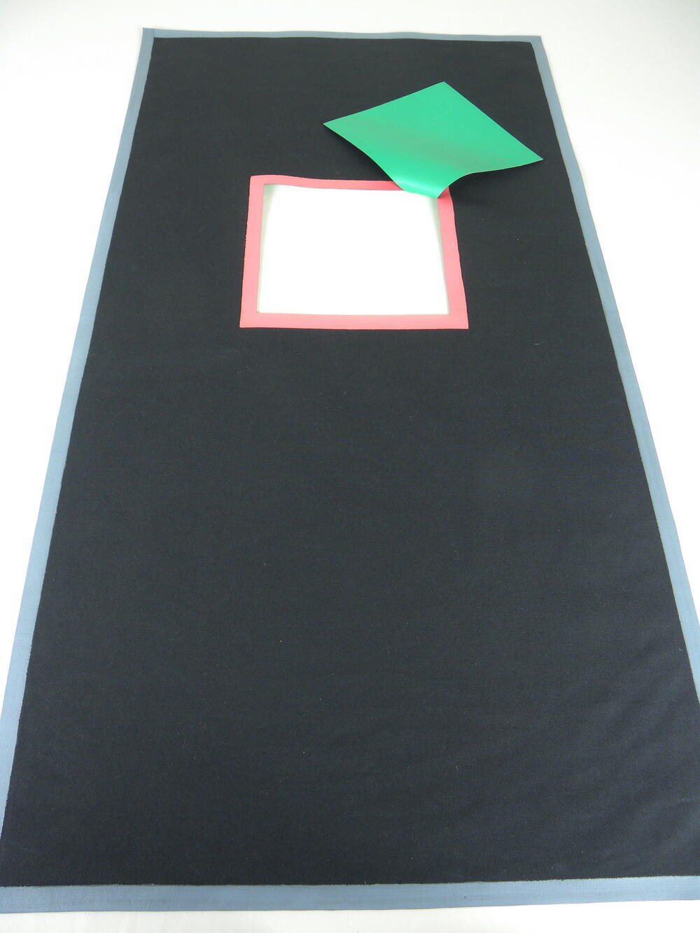 'Rechthoek met halsuitsnijding', uit de serie 'Over-alls'