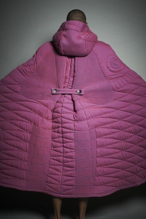 'Knitting 3d patterns' C2-BB01 (cape)
