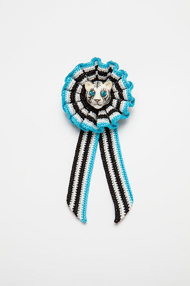 Broche 'Rozet Tijgertje' (Rosette Tiger Cub)