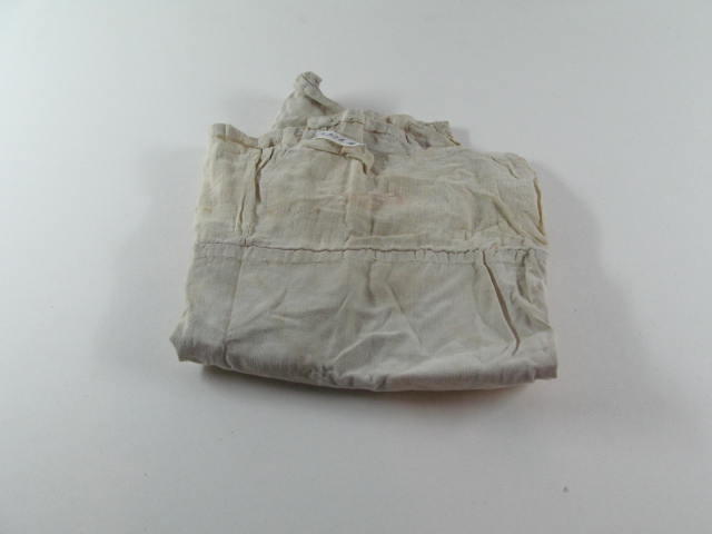 Vondelingenkleding: hemd