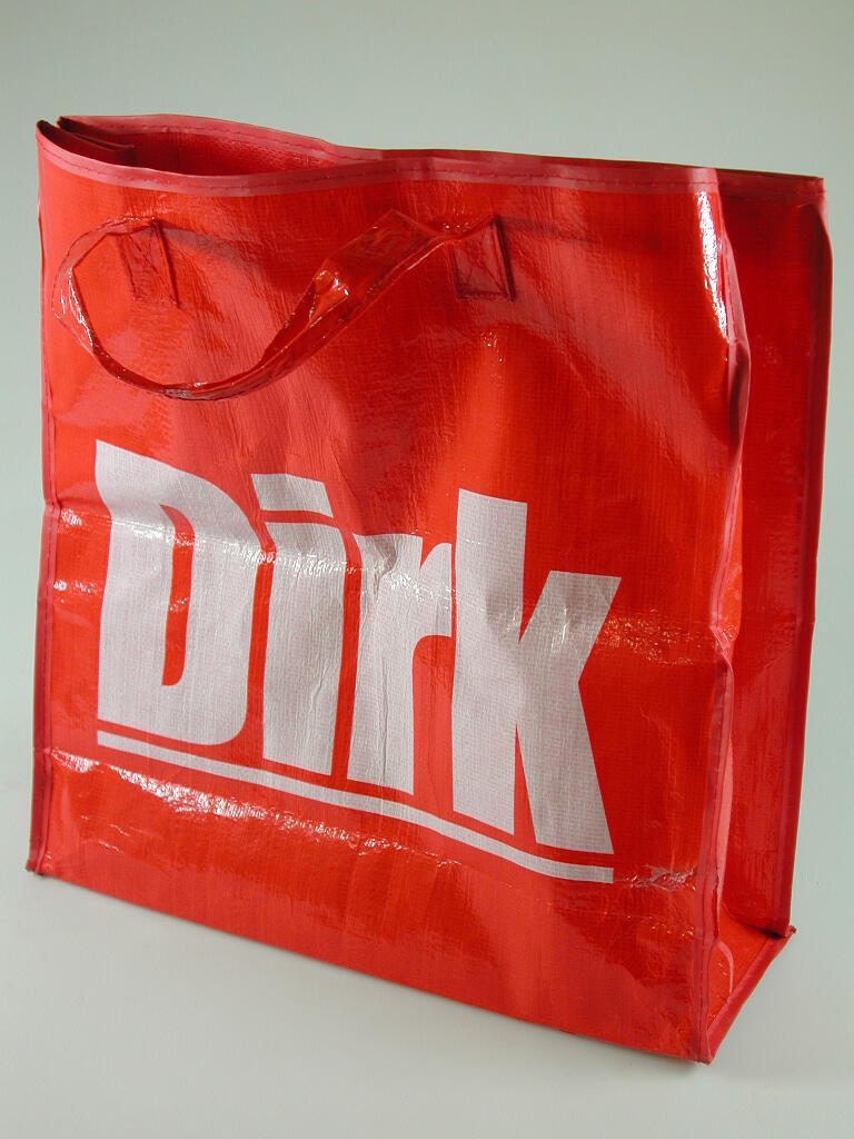 Kostuum van Dirk van den Broek-materiaal (boodschappentas)