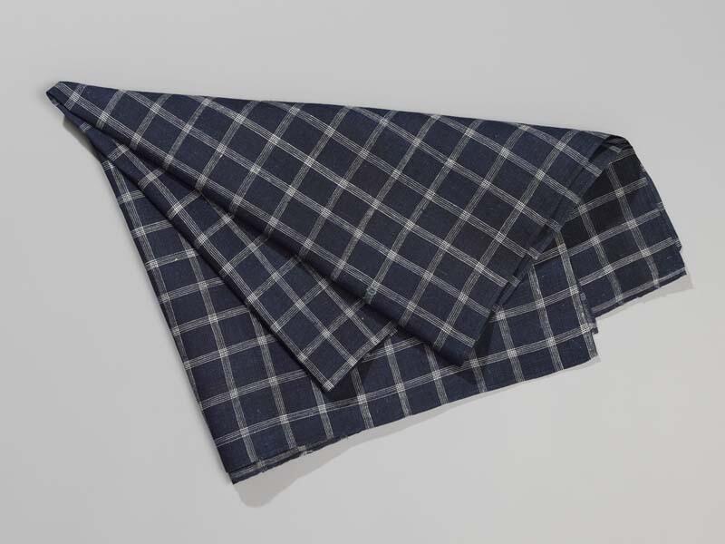 Hindelooper sondook voor zware rouw met ingeweven ruit in blauw en wit en met initialen IA