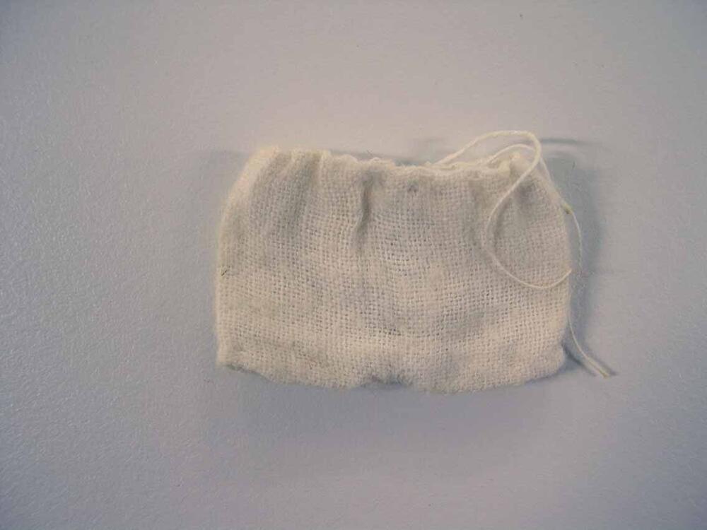Kleding van popjes uit poppenhuis (broek)