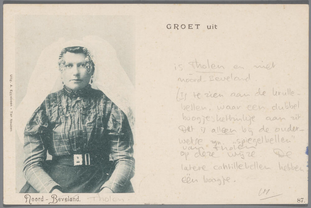 Vrouw in Thoolse streekdracht.