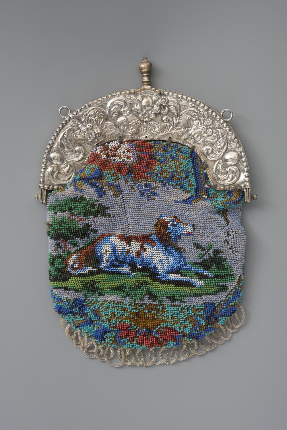 Zilveren tasbeugel met kralentas, Kampen, 1867