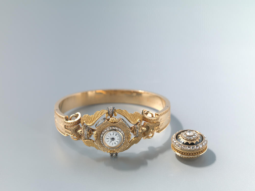 Armband met verwisselbaar horloge met cilindergang, ‘a double usage’