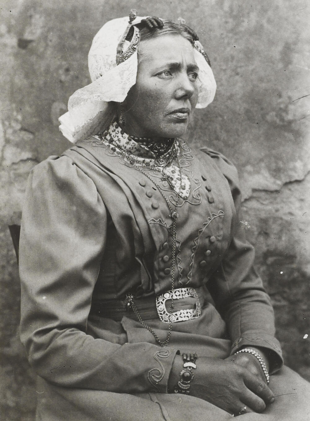 Vrouw in Blaricumse streekdracht, 1913–1916