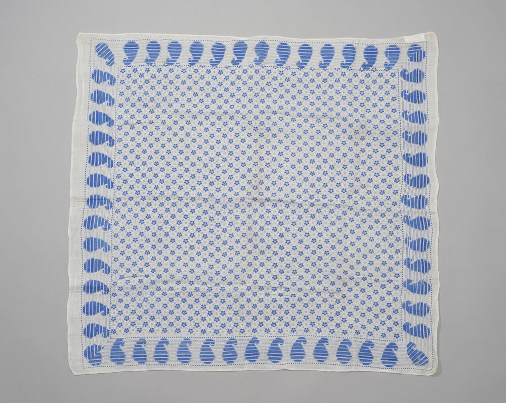 Schouderdoek van bedrukte katoen voor licht rouw, Hierden, voor 1975
